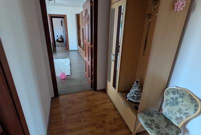 Apartament cu 2 camere semidecomandat în Central - 3