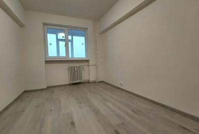 Apartament cu 3 camere decomandat în Giurgiului - 6