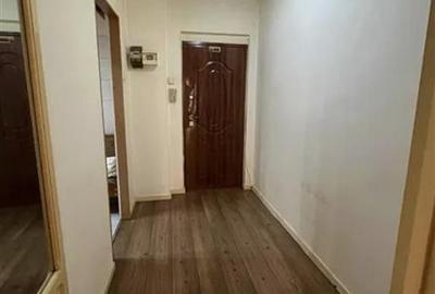 Vanzare Apartament 3 Camere Semidecomandat Berceni-Stupilor - 1