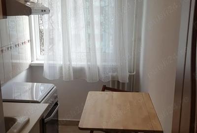 Apartament cu 2 camere semidecomandat în Km 4 - 3