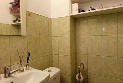 Apartament cu 4 camere decomandat în Progresul - 12