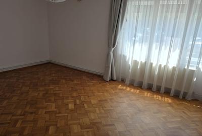 Casa de inchiriat  cu doua locuri parcare. - 5