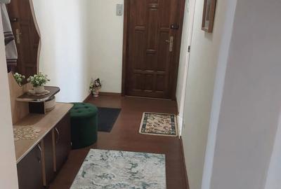 Persoana fizica vand apartament 2 camere - 2
