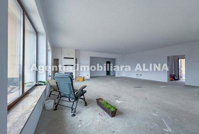 Casă cu 4 camere în Central - 1
