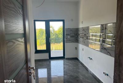 Casă cu 4 camere cu Teren 430 Mp în Cug - 1