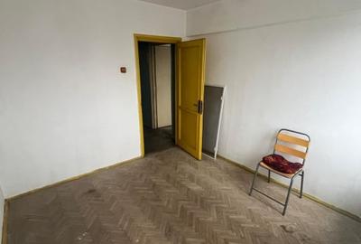 Apartament -3 camere - semidecomandat - Titan - 5