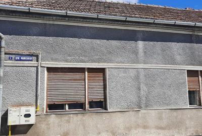 Vand casa centru Ludus - 1