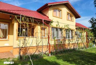 Casă cu 6 camere cu Teren 2500 Mp în Fulga - 7