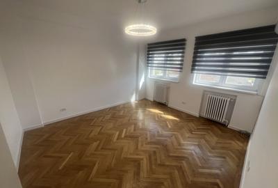 Apartament cu 4 camere semidecomandat în Unirii - 4