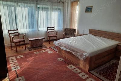 Apartament cu 2 camere decomandat în Gruia - 2