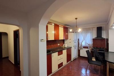 Apartament cu 4 camere decomandat, mobilat în Central - 4