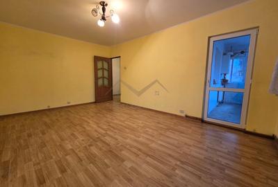 Apartament cu 3 camere decomandat în Nicolina - 2