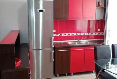 Apartament cu 3 camere decomandat în Hipodrom 4