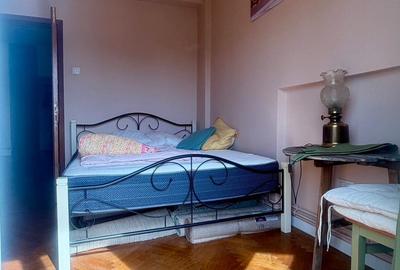 Apartament cu 3 camere decomandat, mobilat în Universitate - 11