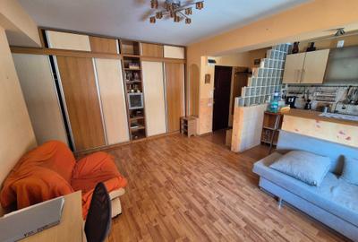 Apartament cu 2 camere semidecomandat în Prelungirea Ghencea - 3