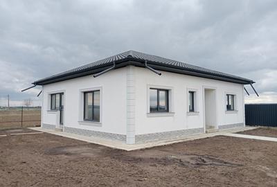 Casă cu 3 camere în Horia - 8