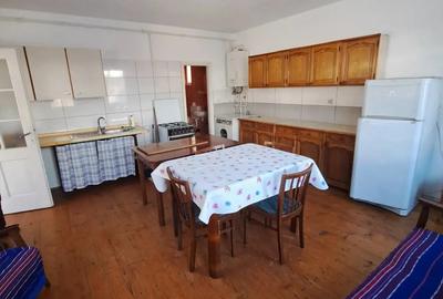 Inchiriez apartament la casa - 6