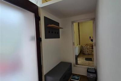 Spațiu comercial, de 80 mp, în Central - 9