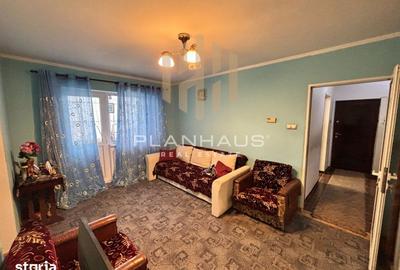 Apartament cu 3 camere semidecomandat, mobilat în Traian - 11