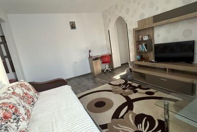 Apartament cu 2 camere nedecomandat în Piața Veche - 3