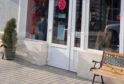 Spațiu comercial, de 35 mp, în Central - 4
