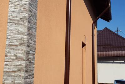 Casă cu Teren 600 Mp în Letea - 3