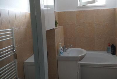 Apartament cu 4 camere decomandat în Dărmănești - 2