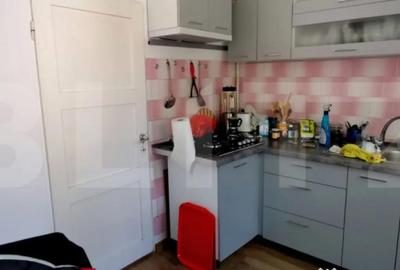 Casă cu 5 camere cu Teren 2100 Mp în Luna - 11