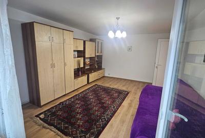 Apartament cu 4 camere decomandat, mobilat în Șagului