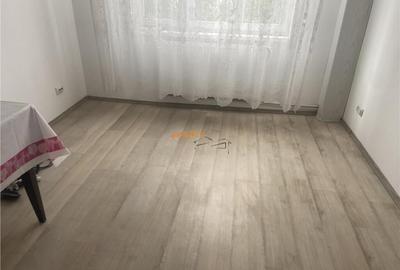 Garsoniera de ,Zona cartier Gara, 32 mp , et 3/4 , renovata Garsoniera de ,Zona cartier Gara, 32 mp , et 3/4 , renovata - 1