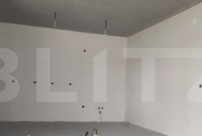 Casa semifinisata cu gard imprejmuitor in Livada de Bihor, l - 8