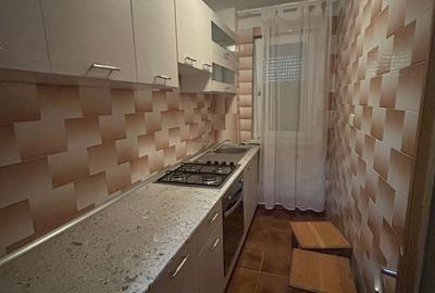 Apartament 2 camere -Zona Sud -etaj1/4- 43mp- 48000 euro - 5