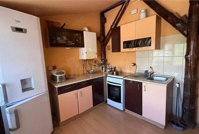 Apartament cu 3 camere în Vasile Alecsandri