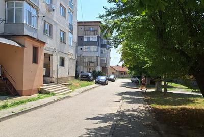 Vand Garsoniera in Bumbesti Jiu 26.000 - 4