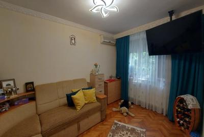 Apartament cu 2 camere decomandat, mobilat în Micro 19