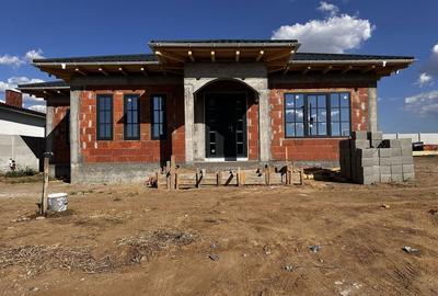 Casă cu 4 camere în Făcăi - 2