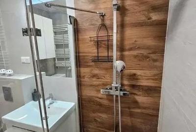 Apartament cu 2 camere decomandat în Berceni