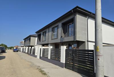 Duplex cu 4 camere cu Teren 210 Mp în Lazu - 1