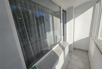 Apartament cu 2 camere semidecomandat în Micro I - 3