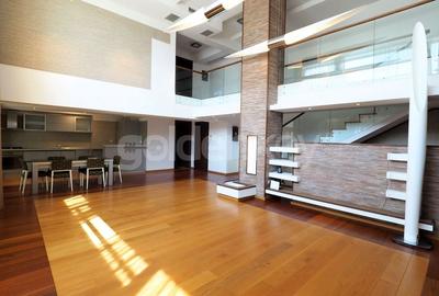 Apartament cu 4 camere decomandat în Șoseaua Nordului