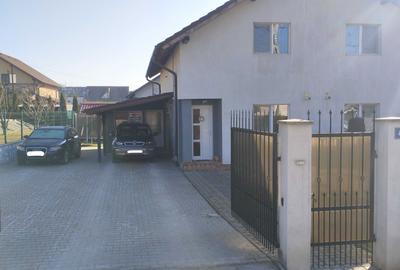 Casă cu 3 camere semidecomandat în Corunca - 2