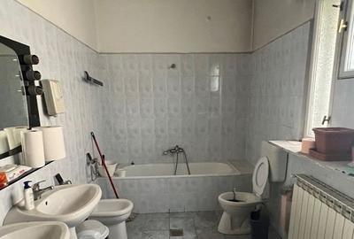 Casă individuală cu 12 camere cu Canalizare în Arcul de Triumf - 3