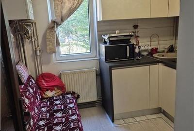 Garsoniera decomandata in bloc de apartamente Astra - 3