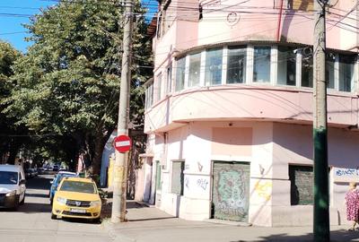 Spațiu comercial, de 96 mp, în Central - 1