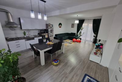 Casă de Vânzare – Mobilată și Utilată Complet în Cartierul Serena, Moșnița Nouă Casă de Vânzare – Mobilată și Utilată Complet în Cartierul Serena, Moșnița Nouă - 1