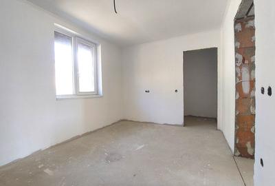 Casă individuală cu 4 camere cu Canalizare în Cetate - 7