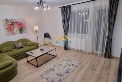 Apartament cu 3 camere decomandat, mobilat în Tractorul