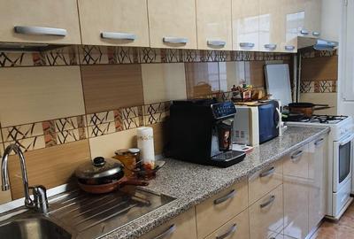 REPUBLICII- 3 cam, dec,2/4,renovat -105000 euro - 8