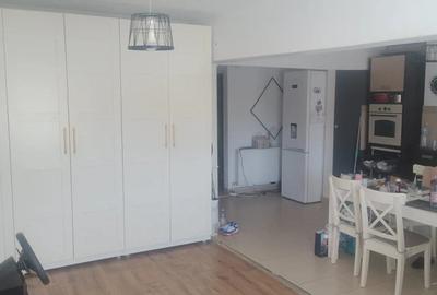 Vand sau schimb apartament cu 3 camere in centrul orasului Ramnicu Valcea etaj 4 - 3