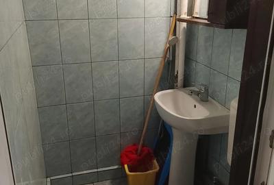 Inchiriez garsoniera - 6